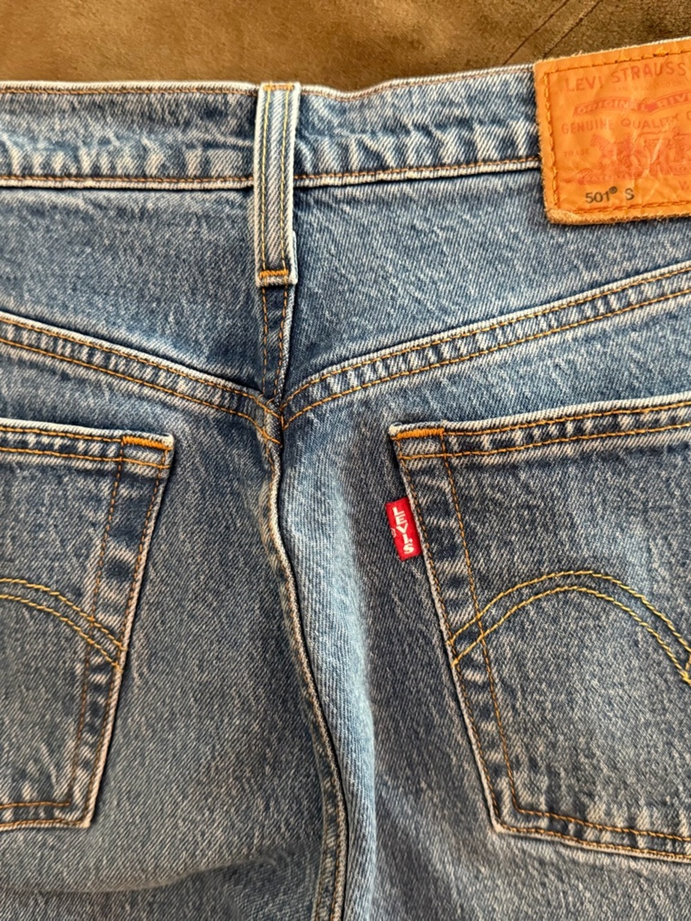 Levi's 501s skinny Jeans in Light Blue Wash - Picture 6 of 12